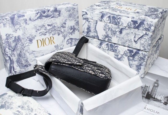 2020SS新作 Dior ディオール メンズ ショルダーバック スーパーコピー