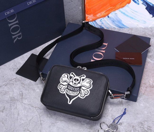 202103SS新作 Dior ディオール メンズ ショルダーバックスーパーコピー