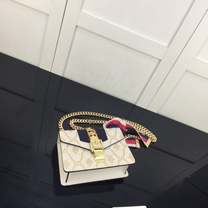2020SS新作Gucci グッチ レディースショルダーバッグスーパーコピー