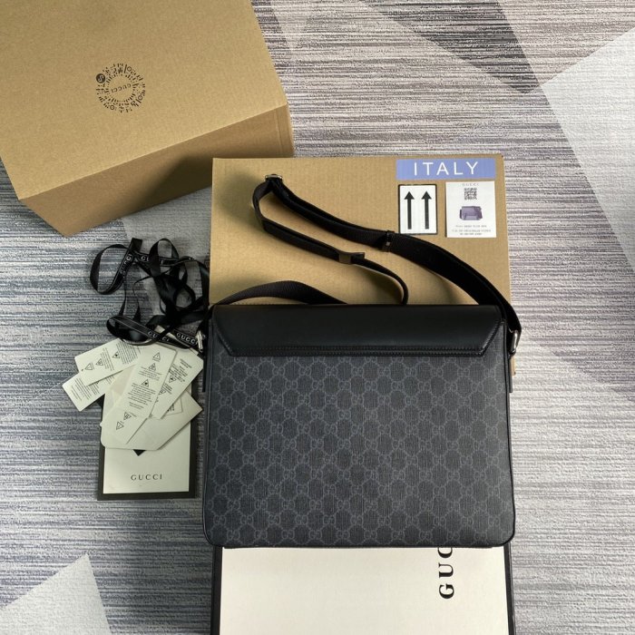 2021SS新作 Gucci グッチ メンズ ショルダーバックスーパーコピー