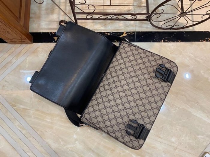 2020SS新作 Gucci グッチ メンズ ショルダーバックスーパーコピー
