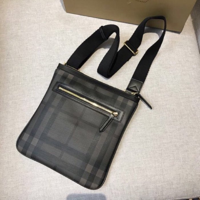 202103SS新作 Burberry バーバリー メンズ ショルダーバック スーパーコピー