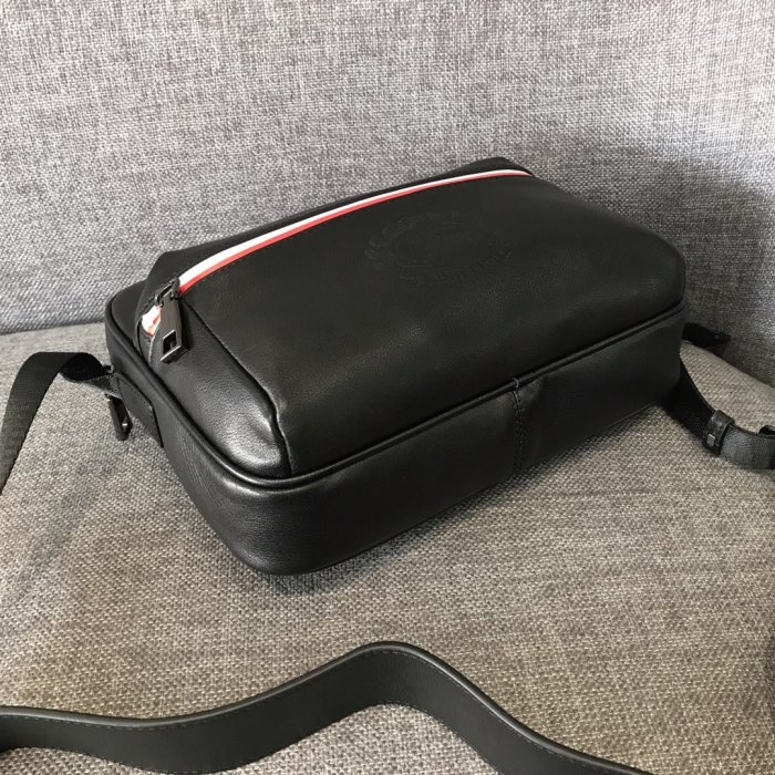2020SS新作 FENDI フェンディ ショルダーバック スーパーコピー
