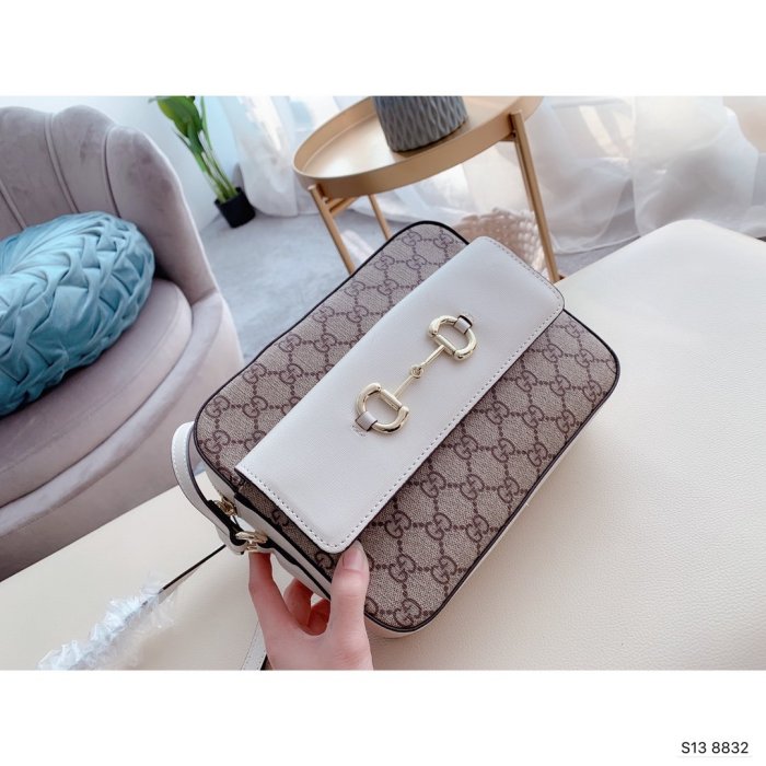 2021SS新作Gucci グッチ レディースショルダーバッグスーパーコピー