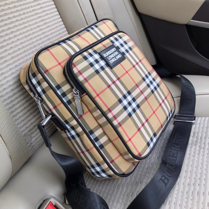 2020SS新作 Burberry バーバリー メンズ ショルダーバック スーパーコピー