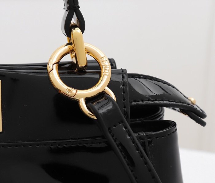 2020SS新作 FENDI フェンディ レディース ショルダーバック スーパーコピー