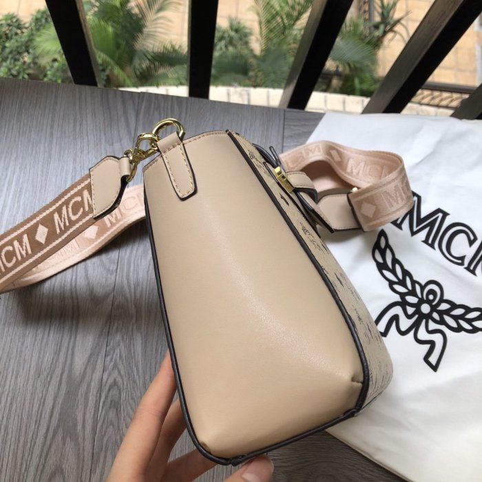 2020SS新作 MCM エムシーエム レディース ショルダーバック スーパーコピー