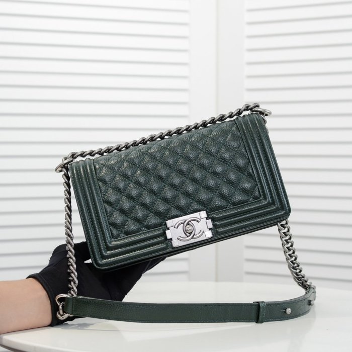 2021SS新作 シャネル Chanel ショルダーバック スーパーコピー
