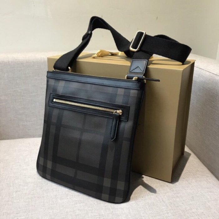 2021SS新作 Burberry バーバリー メンズ ショルダーバック スーパーコピー