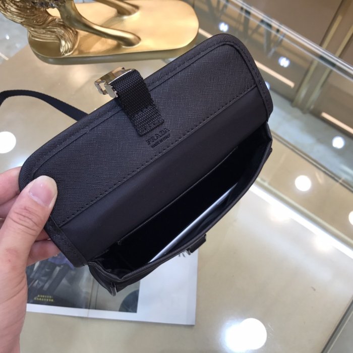 202103SS新作 メンズ Prada プラダ ショルダーバックスーパーコピー