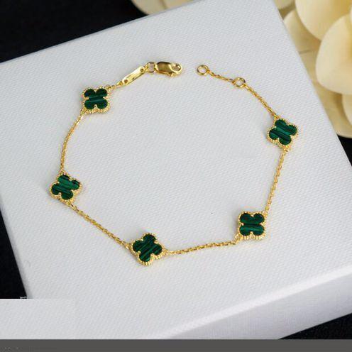 Van Cleef & Arpels ヴァン クリーフ＆アーペル ブレスレット/カフブレス Van-024