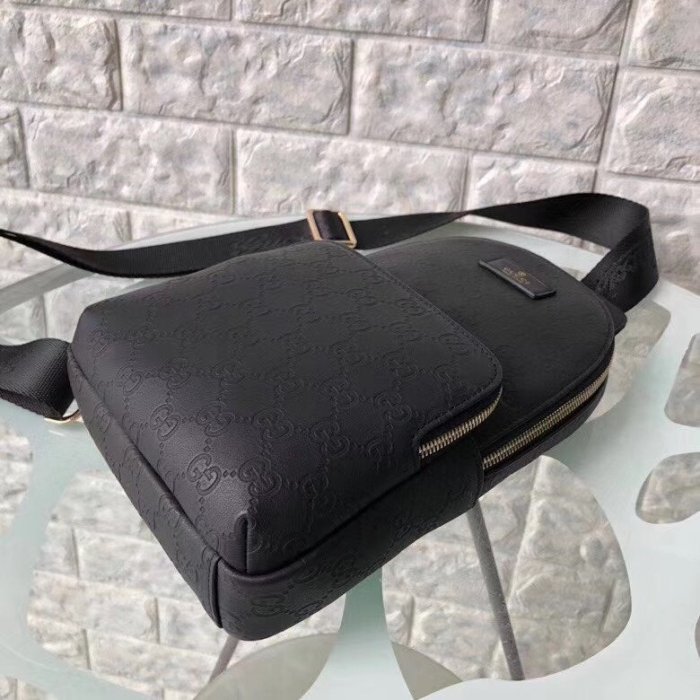 2020SS新作 Gucci グッチ メンズ ショルダーバックスーパーコピー