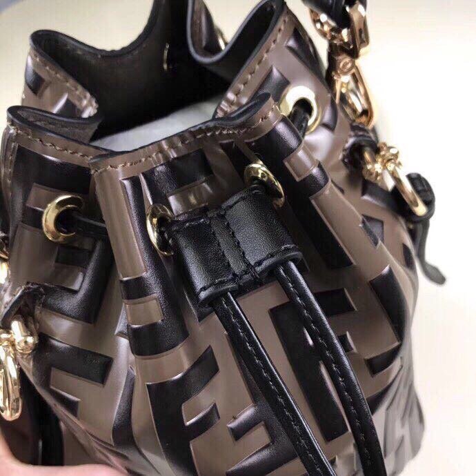 2020SS新作 FENDI フェンディ レディース ショルダーバック スーパーコピー