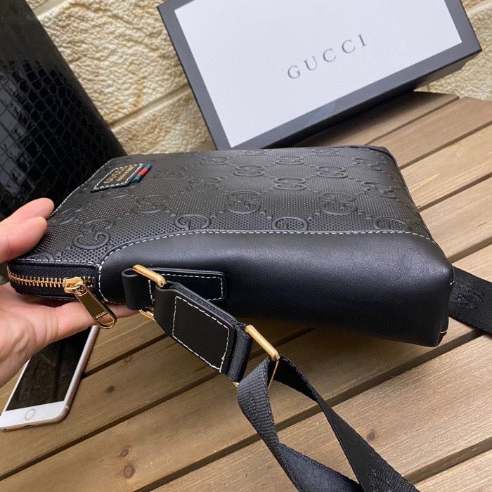 2020SS新作 Gucci グッチ メンズ ショルダーバックスーパーコピー