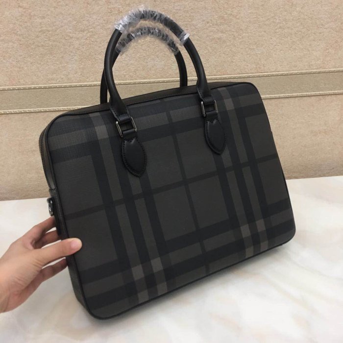 2020SS新作 Burberry バーバリー メンズ ハンドバックスーパーコピー