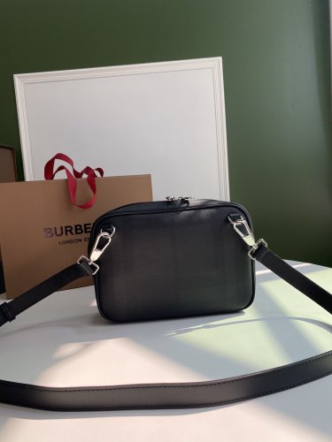 2021SS新作 Burberry バーバリー メンズ ショルダーバック スーパーコピー