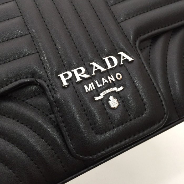 2021SS新作 Prada プラダ レディース ショルダーバックスーパーコピー