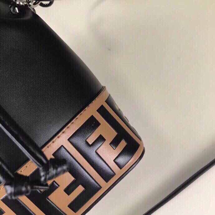2020SS新作 FENDI フェンディ レディース ショルダーバック スーパーコピー