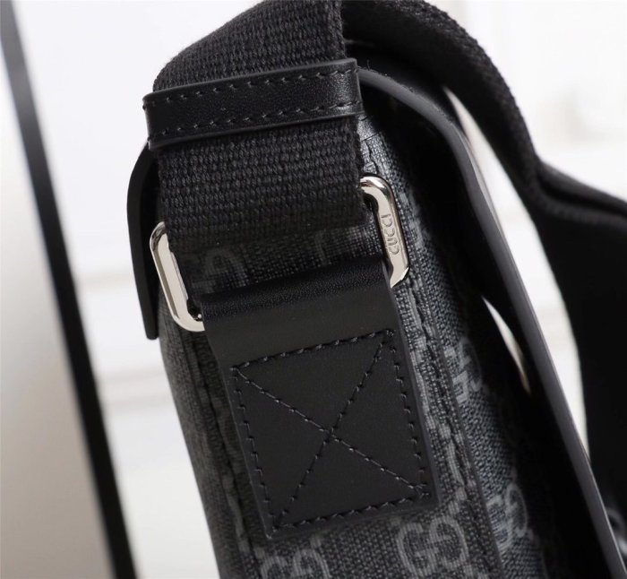 2020SS新作 Gucci グッチ メンズ ショルダーバックスーパーコピー