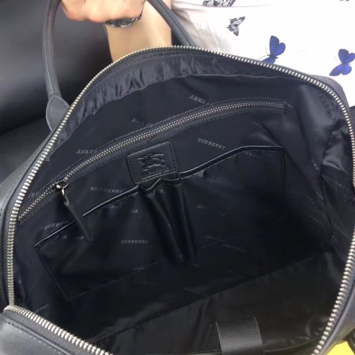 2021SS新作 Burberry バーバリー メンズ ハンドバックスーパーコピー