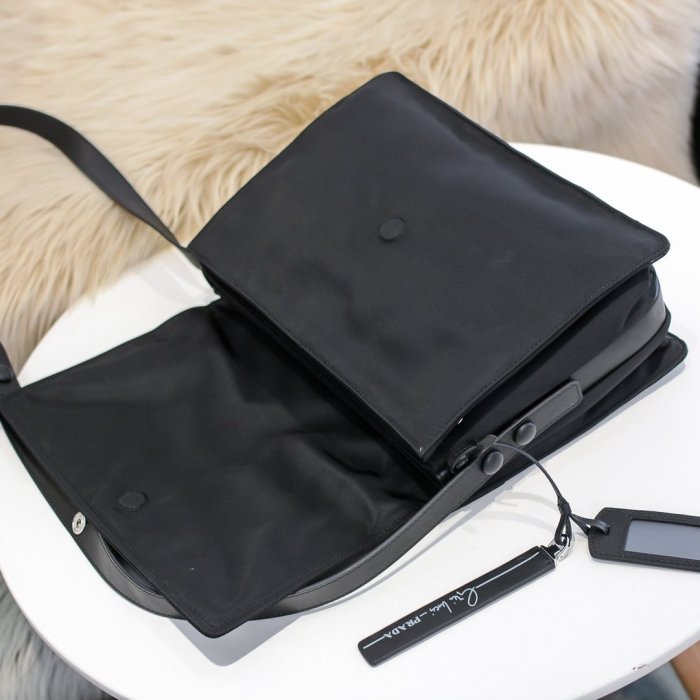 202105SS新作 Prada プラダ メンズ ショルダーバックスーパーコピー
