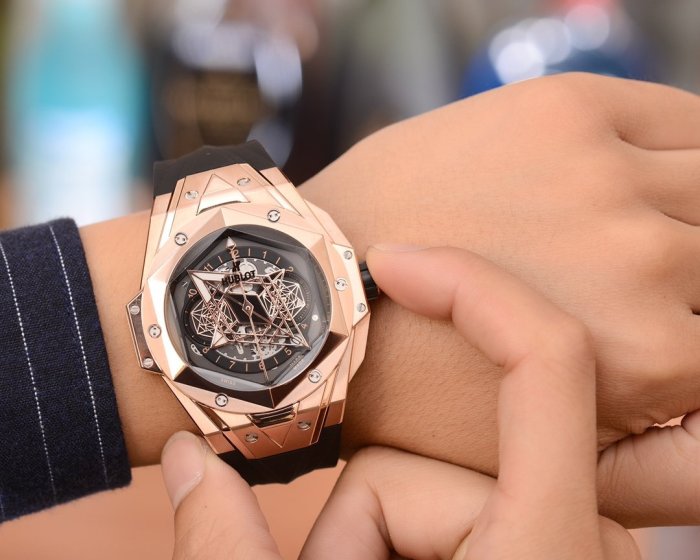 2020SS新作HUBLOT ウブロ メンズ 時計 スーパーコピー2色