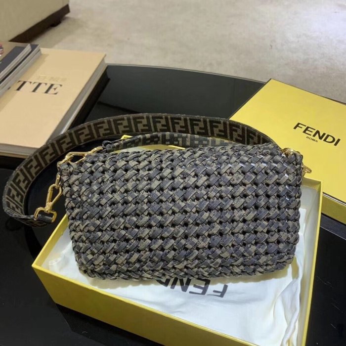 2020SS新作 FENDI フェンディ レディース ショルダーバック スーパーコピー