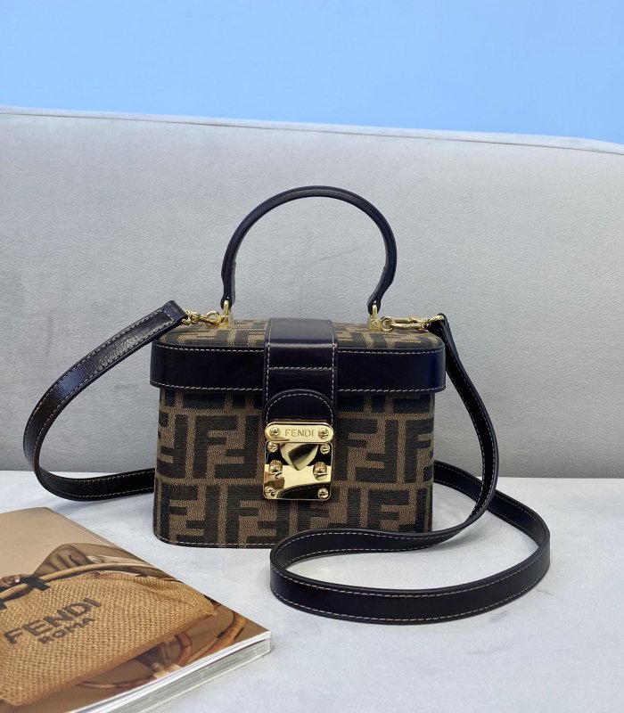 202103SS新作 FENDI フェンディ レディース ハンドバックスーパーコピー
