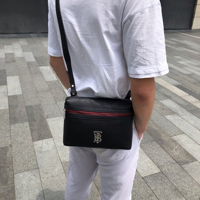 2020SS新作 Burberry バーバリー メンズ ショルダーバック スーパーコピー
