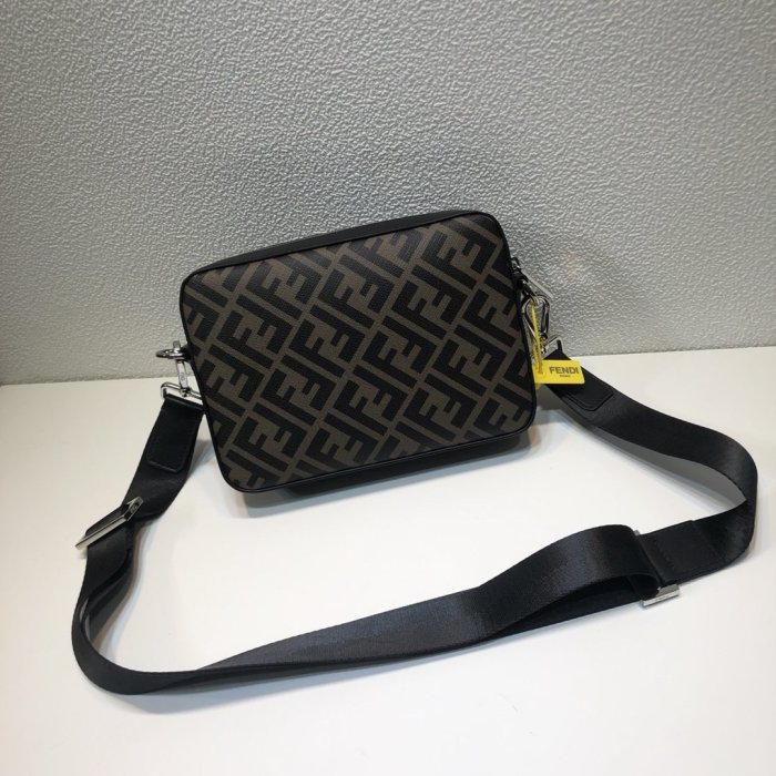 2020SS新作 FENDI フェンディ ショルダーバック スーパーコピー