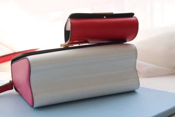 2021SS新作 Louis Vuitton ルイヴィトン レディース ショルダーバック スーパーコピー