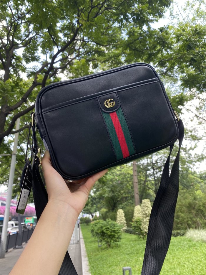 2021SS新作 Gucci グッチ メンズ ショルダーバックスーパーコピー