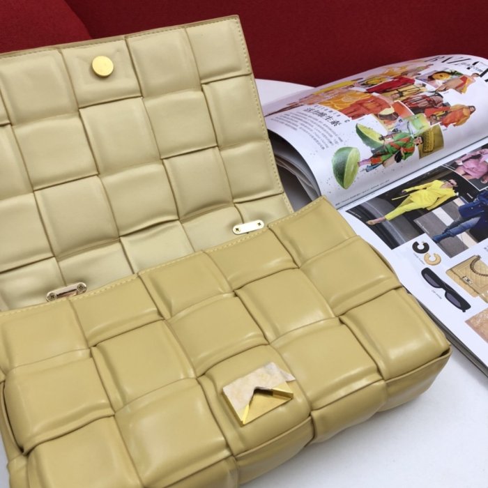 2020SS新作Bottega Venetaボッテガヴェネタレディース ショルダーバックスーパーコピー