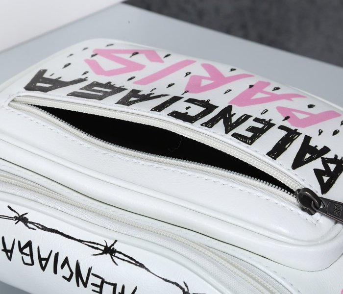 2020SS新作 Balenciaga バレンシアガ メンズ ショルダーバック スーパーコピー