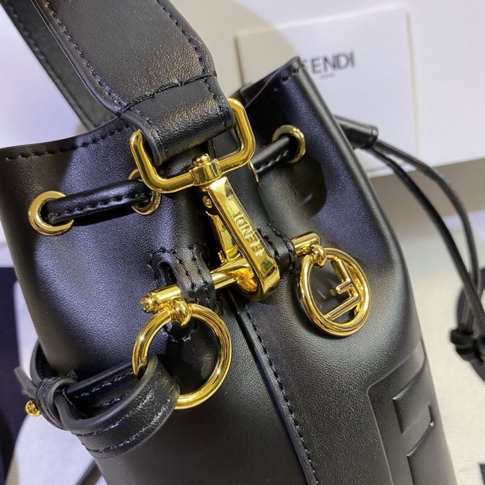 2020SS新作 FENDI フェンディ レディース ショルダーバック スーパーコピー