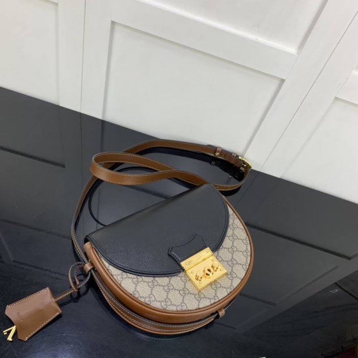 2021SS新作Gucci グッチ レディースショルダーバッグスーパーコピー