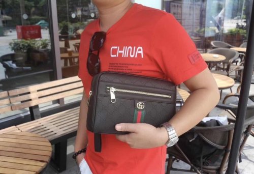 2020SS新作 Gucci グッチ メンズ ショルダーバックスーパーコピー