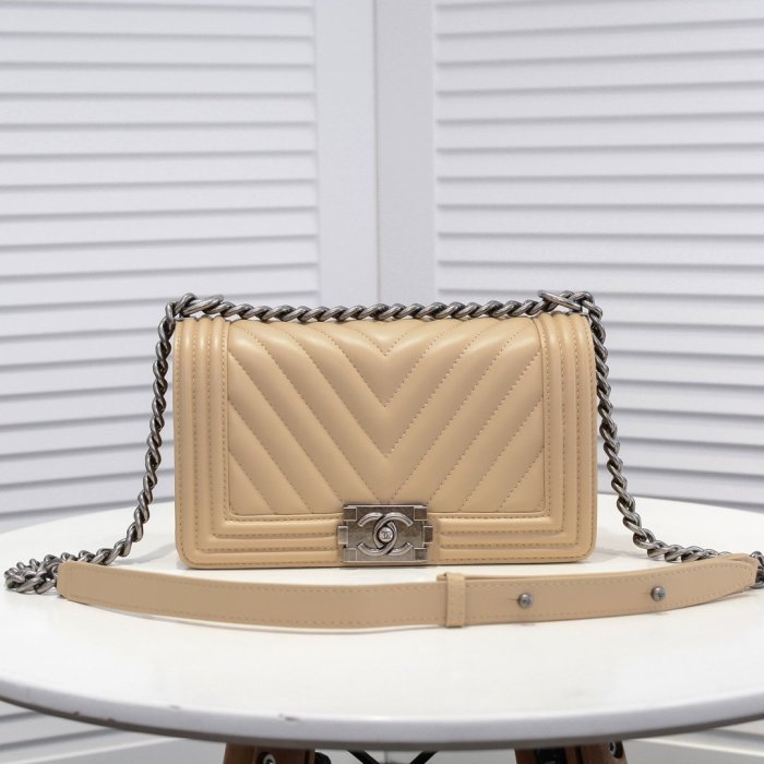 2021SS新作 シャネル Chanel ショルダーバック スーパーコピー