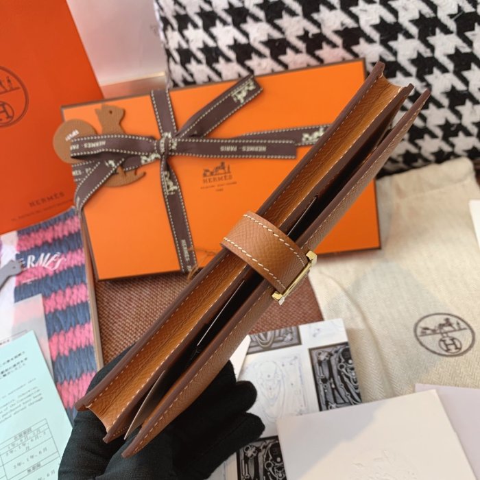 202103SSエルメス Hermes新作通販 財布 スーパーコピー