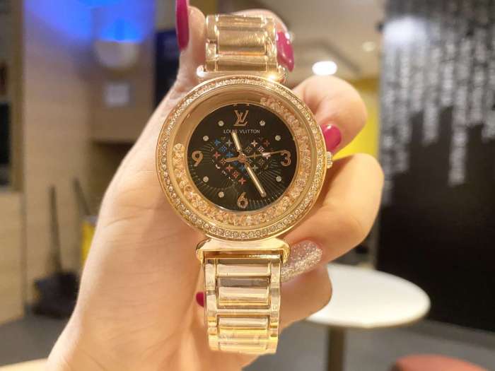 2020SS新作Louis Vuitton ルイヴィトン レディース時計 スーパーコピー2色