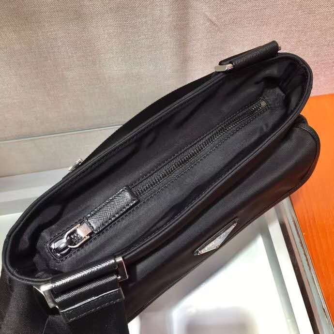 2021SS新作 メンズ Prada プラダショルダーバッグスーパーコピー