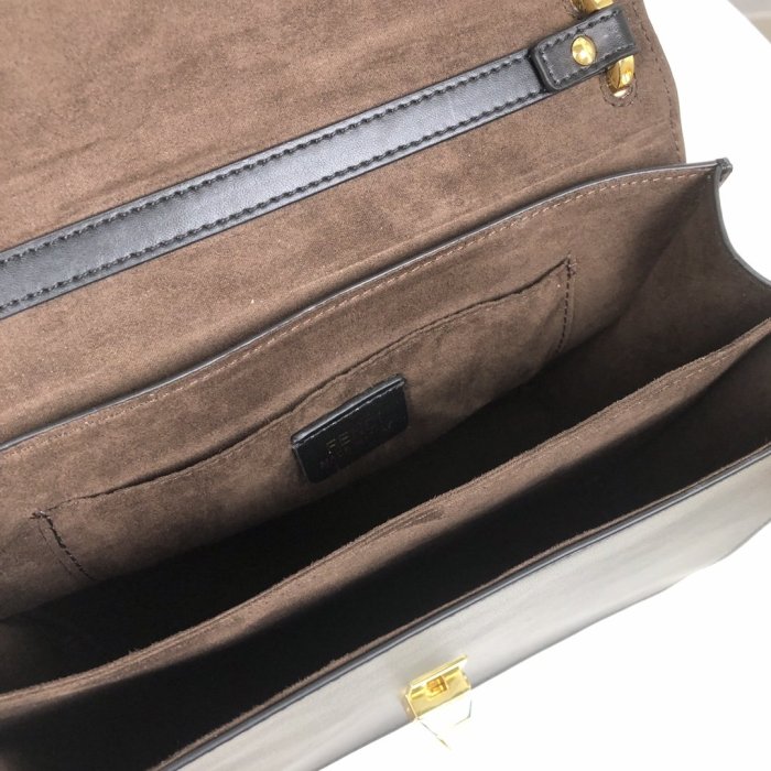 2020SS新作 FENDI フェンディ レディース ショルダーバック スーパーコピー