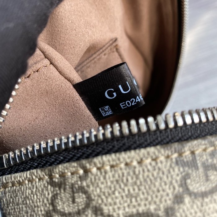 2021SS新作 Gucci グッチ メンズ ショルダーバックスーパーコピー