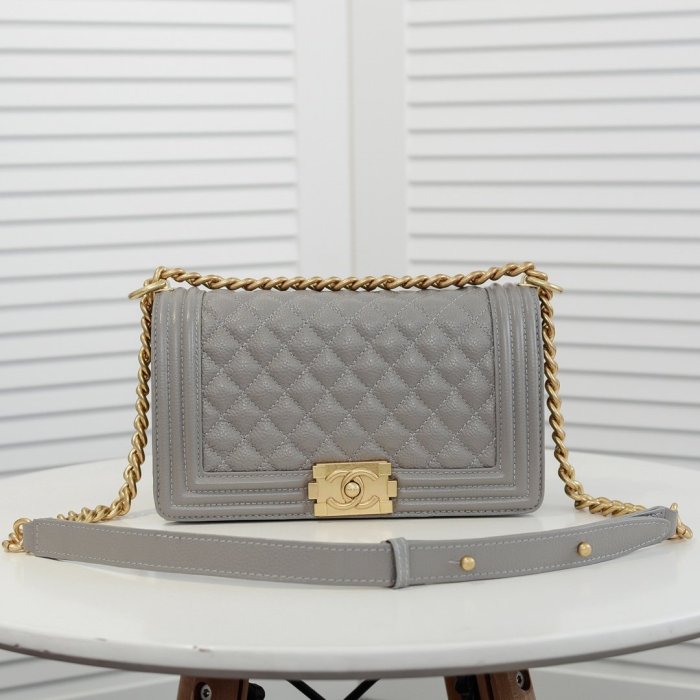 2021SS新作 シャネル Chanel ショルダーバック スーパーコピー