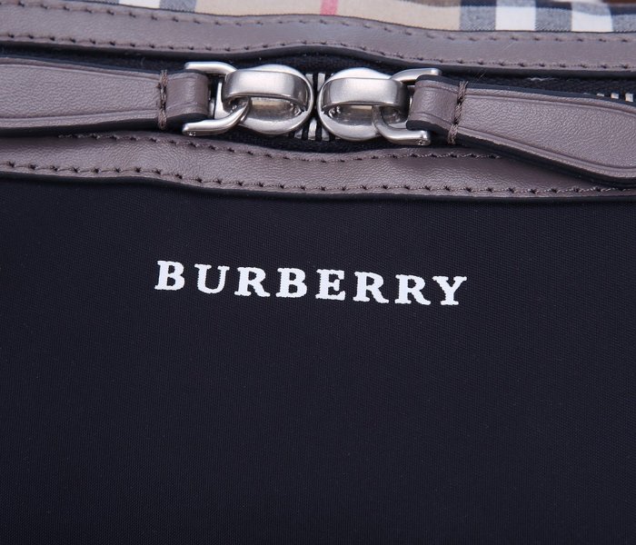 202103SS新作 Burberry バーバリー メンズ ショルダーバック スーパーコピー