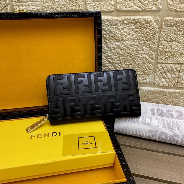 2020SSフェンディ FENDI 新作通販長財布 スーパーコピー