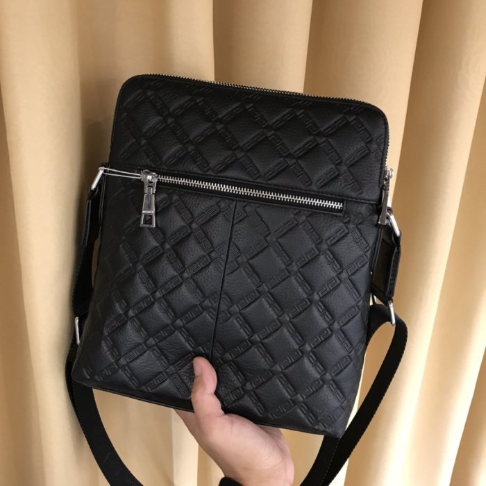 202106SS新作 Versace ヴェルサーチェ メンズ ショルダーバッグ スーパーコピー