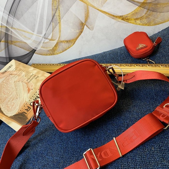 202103SS新作 Prada プラダ レディース ショルダーバックスーパーコピー