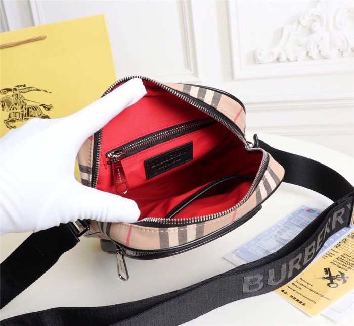 2020SS新作 Burberry バーバリー メンズ ショルダーバック スーパーコピー