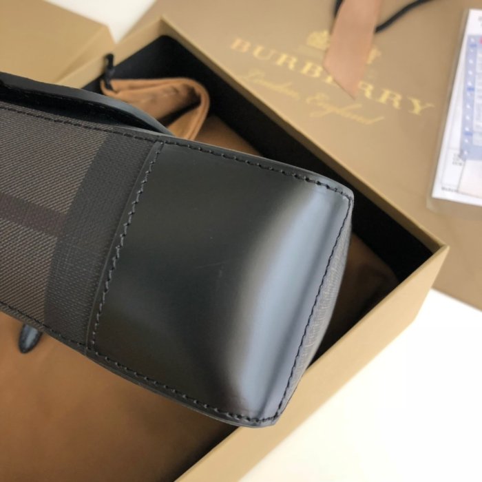 2021SS新作 Burberry バーバリー メンズ ショルダーバック スーパーコピー